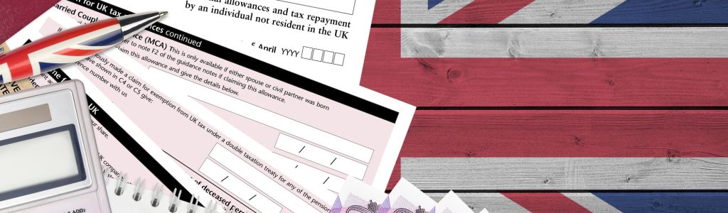 English Tax form R43 Claim to personal allowances and tax repayment by an individual not resident in
